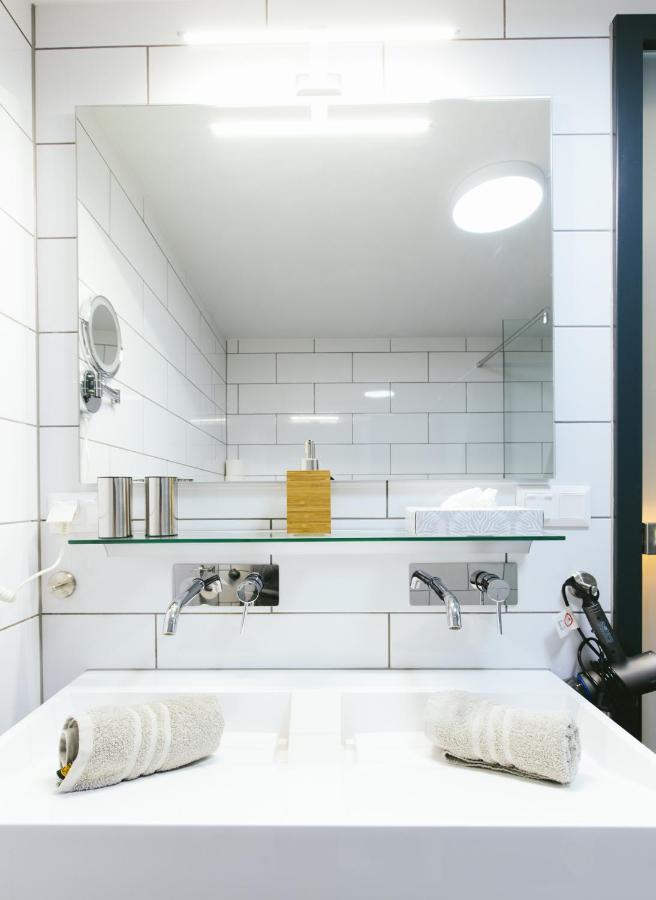 Two-Bedroom Apartment,1089272506:JPEG