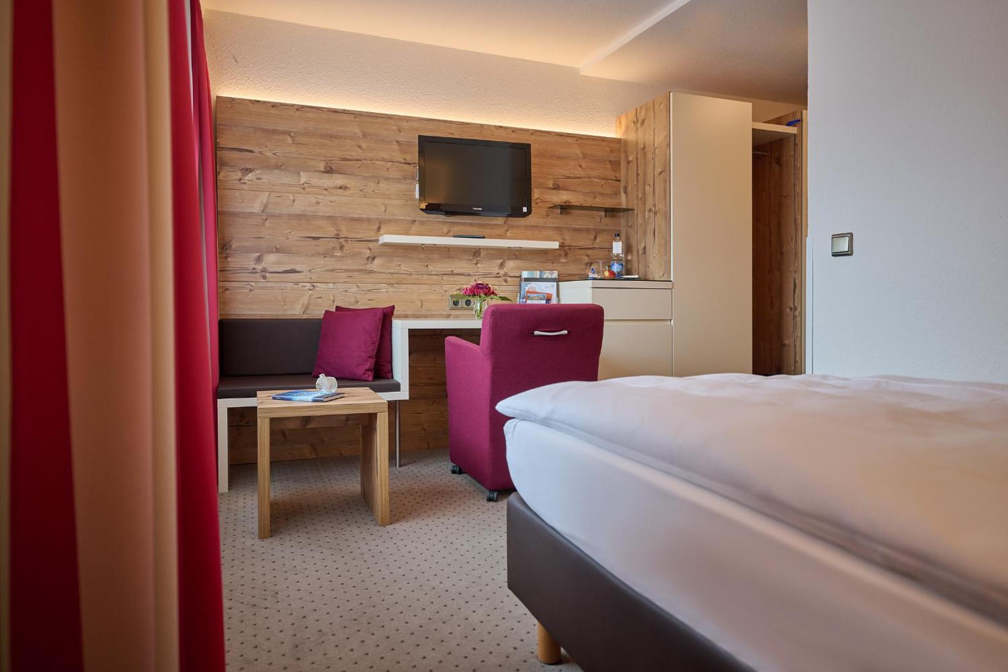 Standard Single Room,1549681648:JPEG